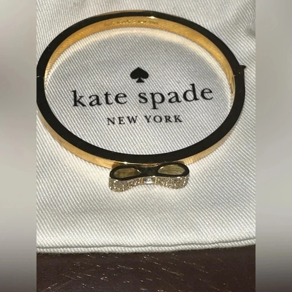 Kate Spade gold bangle bracelet with rhinestone bow - Picture 4 of 8